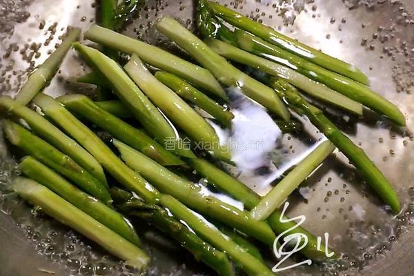 芦笋炒牛肉的做法图解4