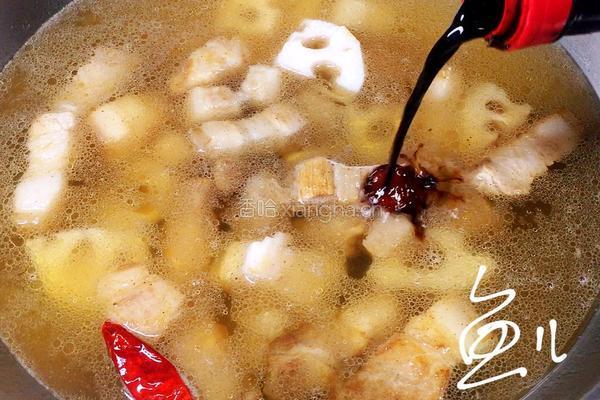 五花肉焖莲藕的做法图解9
