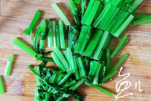 芹菜炒木耳的做法图解6