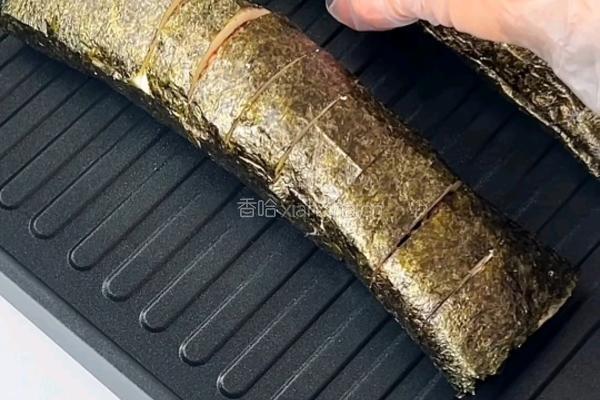 海苔肉松芝士卷的做法图解7