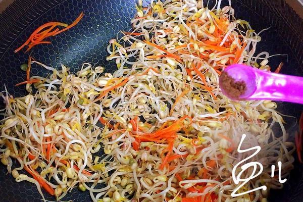 豆芽炒粉条的做法图解9