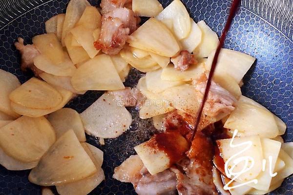 辣白菜土豆片的做法图解7