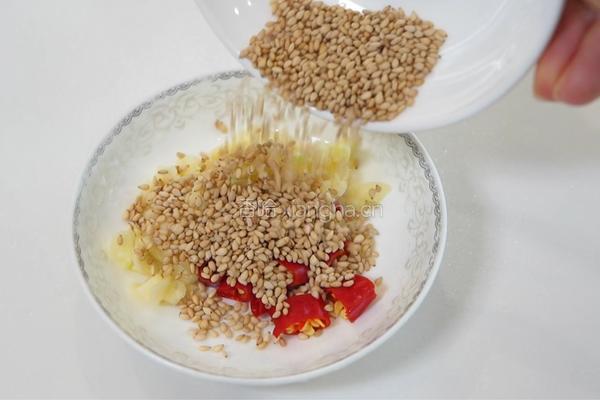 荆芥酸辣加拿大北极虾的做法图解6
