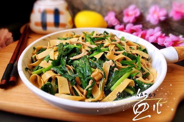 韭菜炒千张