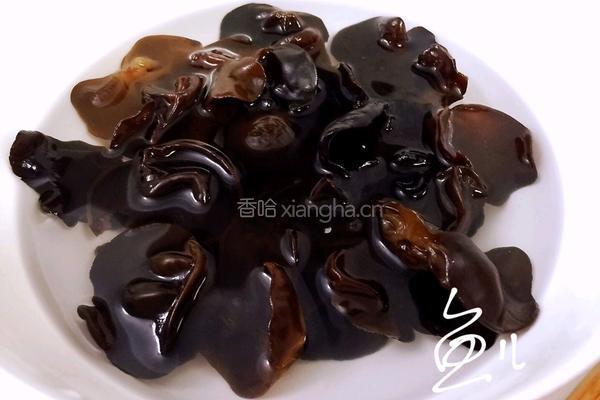 胡萝卜鸡蛋炒木耳的做法图解3