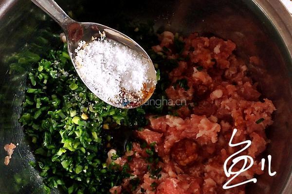 猪肉韭菜水饺的做法图解8