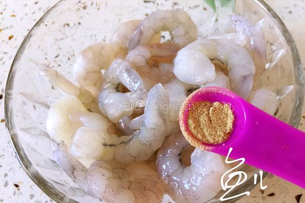 葱爆虾仁的做法图解3