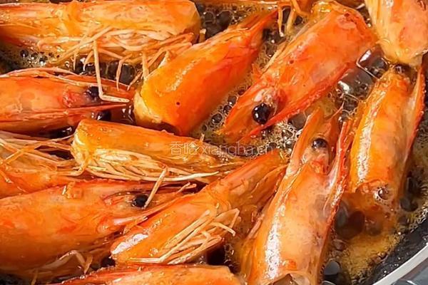 法式蒜香牛油虾的做法图解3