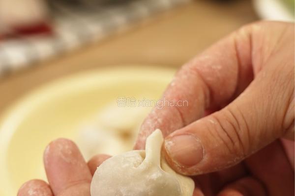扇贝烧丝瓜馄饨的做法图解1