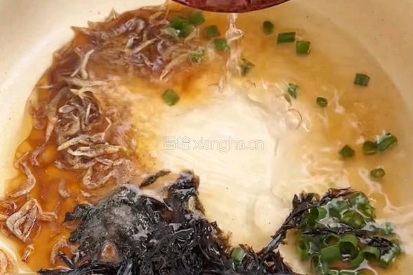皮蛋馄饨的做法图解7