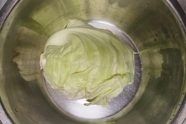 酸辣手撕包菜的做法图解1