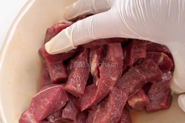 蒜香芦笋牛肉的做法图解2