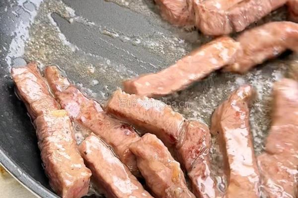 蒜香芦笋牛肉的做法图解5