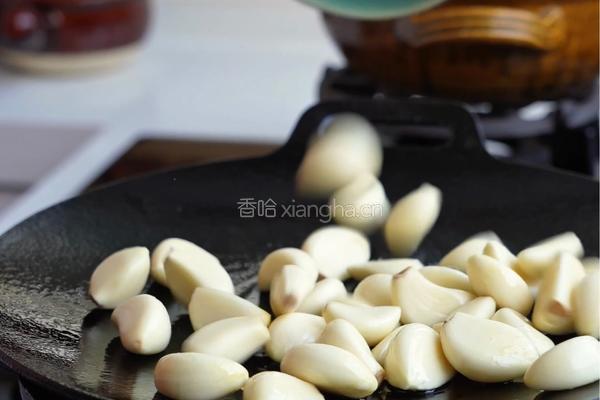黑松露蒜香牛仔骨的做法图解2