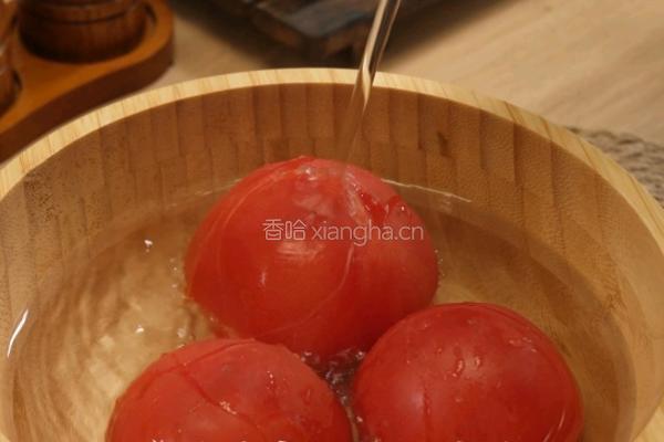 番茄浓汤面的做法图解1