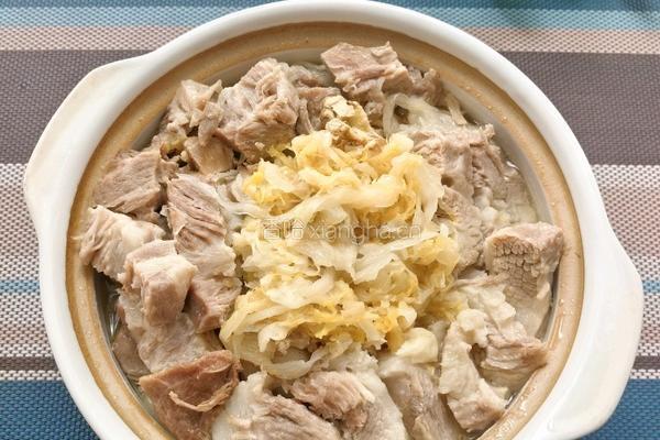 酸菜白肉的做法图解5