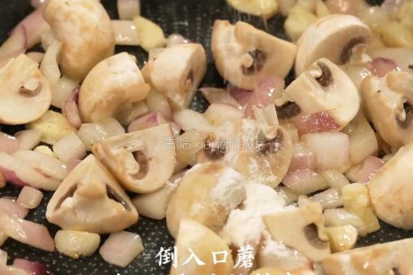 黑松露法式奶油炖鸡的做法图解3