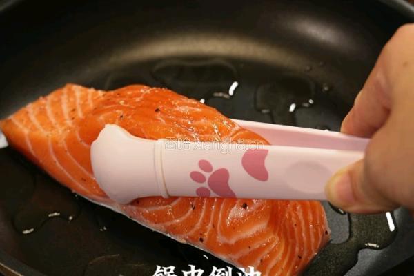 黑松露柠檬蒜香三文鱼的做法图解4