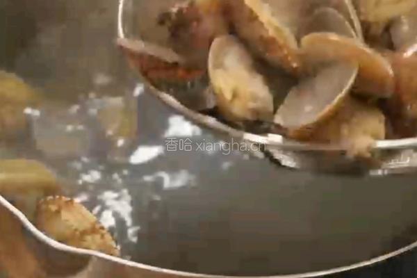 黑松露蛤蜊浓汤的做法图解1