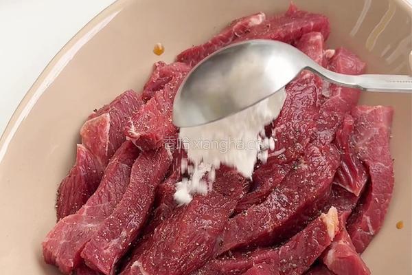 蒜香芦笋牛肉的做法图解2
