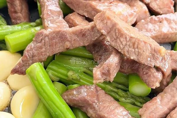 蒜香芦笋牛肉的做法图解6