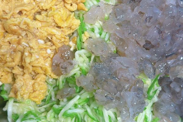 西葫芦鸡蛋虾仁饺子,角瓜鸡蛋饺子,素馅饺子的做法图解5