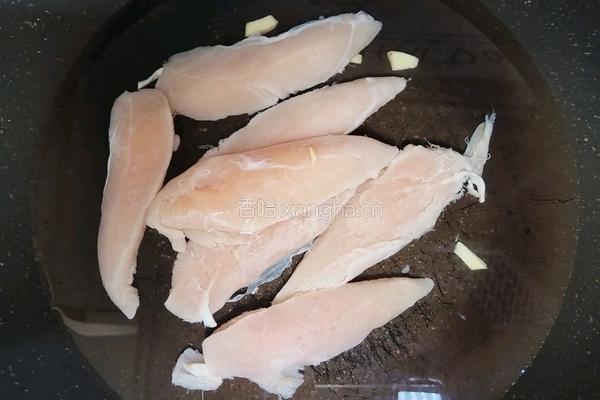 干煸鸡丝的做法图解1