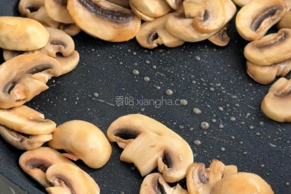 香煎鸡腿恰巴塔的做法图解7