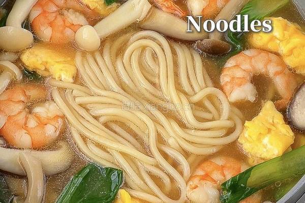 菌菇虾仁鸡蛋面