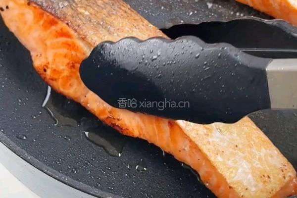 黑松露番茄三文鱼的做法图解2