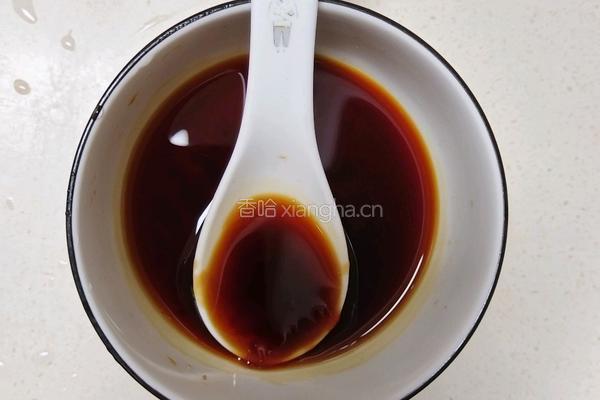 蒜蓉粉丝海鲜煲的做法图解2