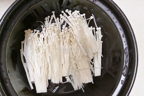 蒜蓉粉丝海鲜煲的做法图解7