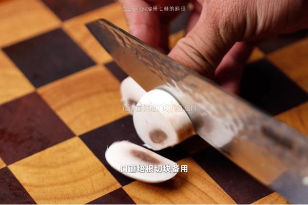 奶油培根意面的做法图解1