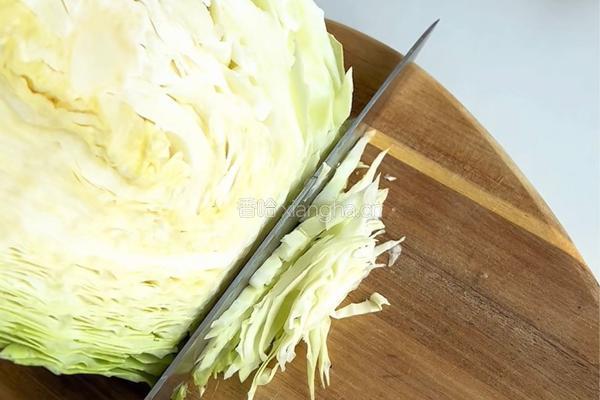 菠菜虾仁烤蛋饼的做法图解2