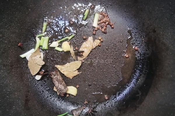 酱香鸭腿的做法图解8