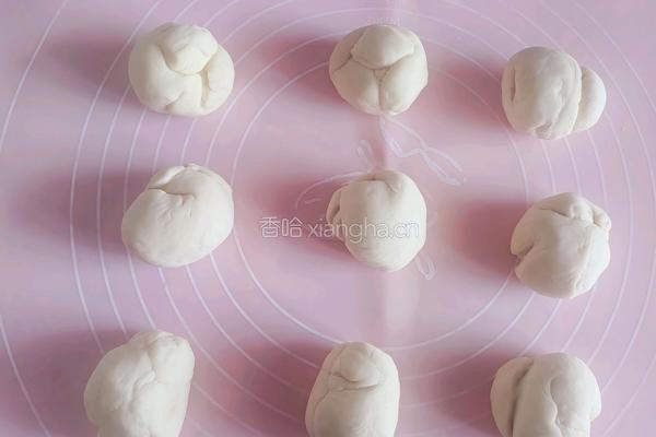 帕恰狗奶黄包的做法图解3