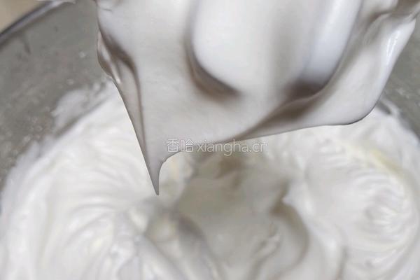 戚风蛋糕(8寸一个或者6寸两个)的做法图解10