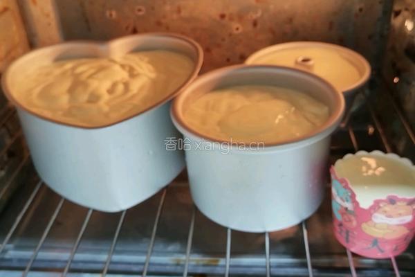 戚风蛋糕(8寸一个或者6寸两个)的做法图解22