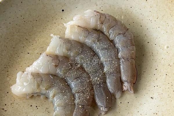 土豆虾仁三明治的做法图解1