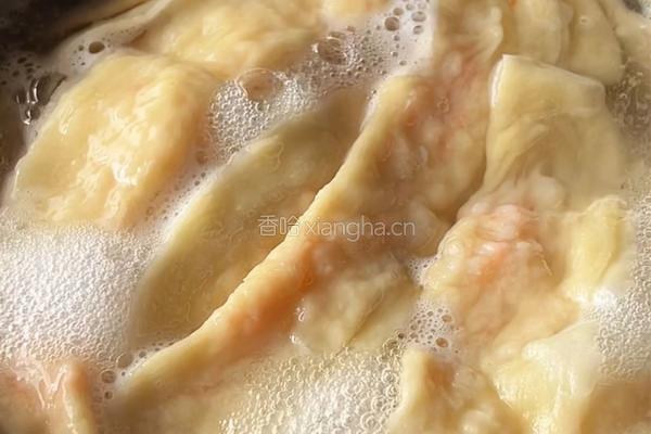 虾滑宽面的做法图解4