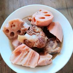 筒子骨莲藕汤的做法[图]