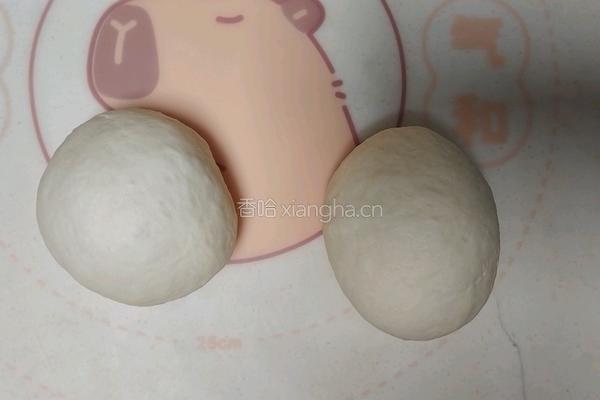 芝士培根披萨的做法图解3