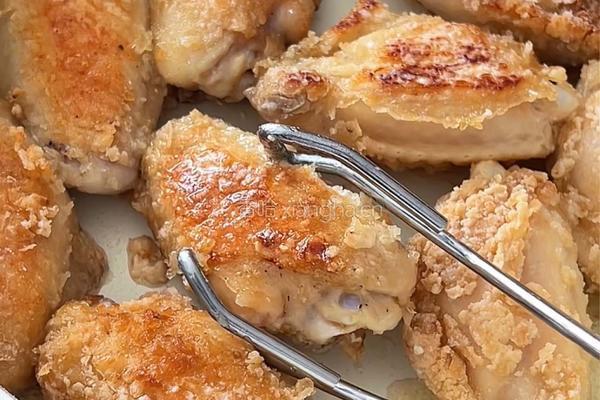 黄油蒜香煎鸡翅的做法图解4