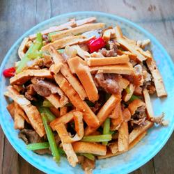香干炒肉的做法[图]