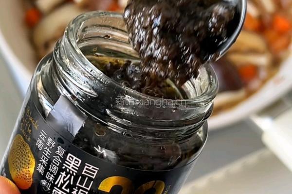三文鱼菌菇闷饭的做法图解5