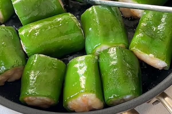青椒酿虾滑的做法图解5