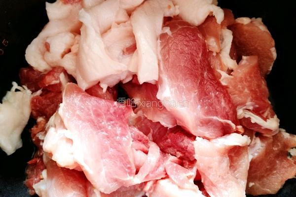 粉蒸肉的做法图解2