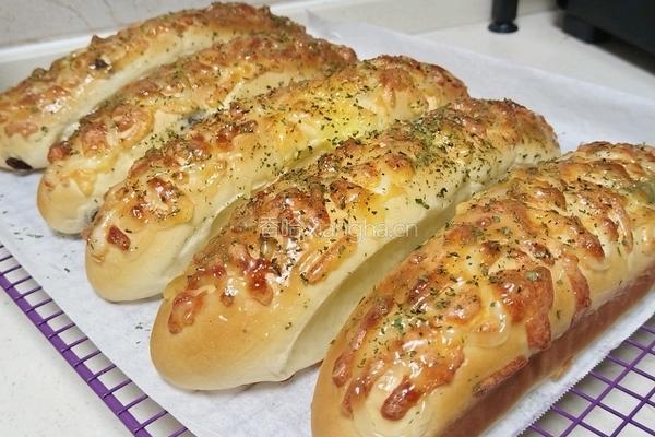 黄金芝士提子夹心面包条(牛奶液种)2个28方盘的量