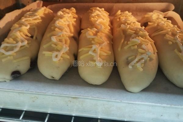 黄金芝士提子夹心面包条(牛奶液种)2个28方盘的量的做法图解19
