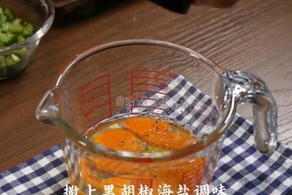 番茄肉酱烘蛋的做法图解2